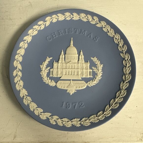Wedgewood Christmas Collector Plate 1972 Blue 8” Jasper St. Paul's Cathedral - Picture 2 of 5